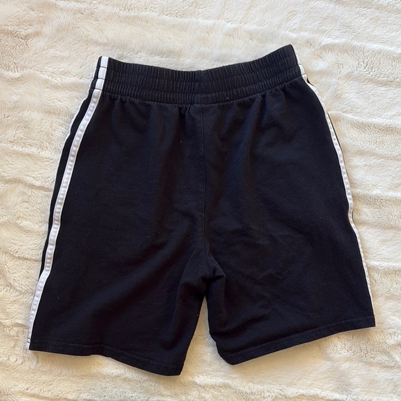Adidas Black soft Shorts size youth medium - Picture 6 of 8